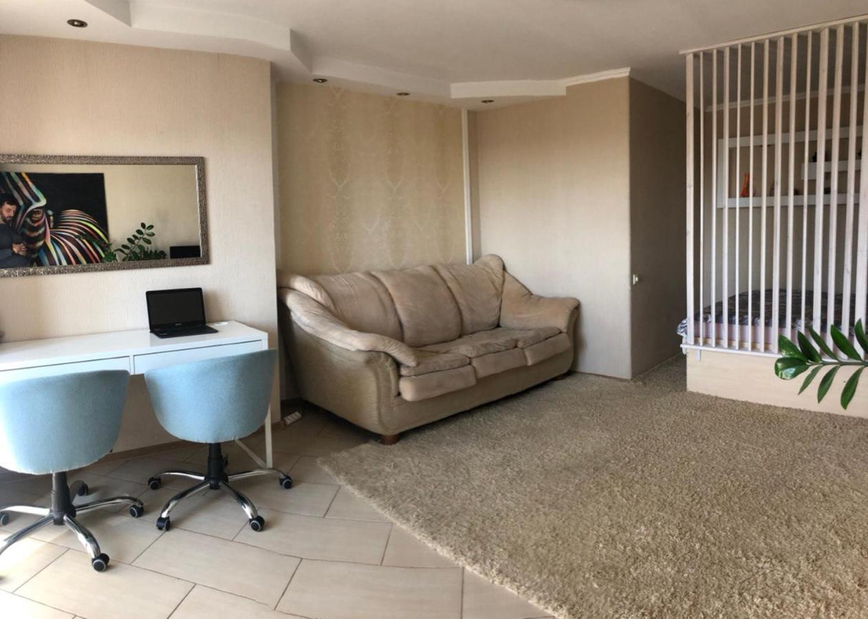 Cozy And Comfortable Apartment Τσερκάσι Εξωτερικό φωτογραφία