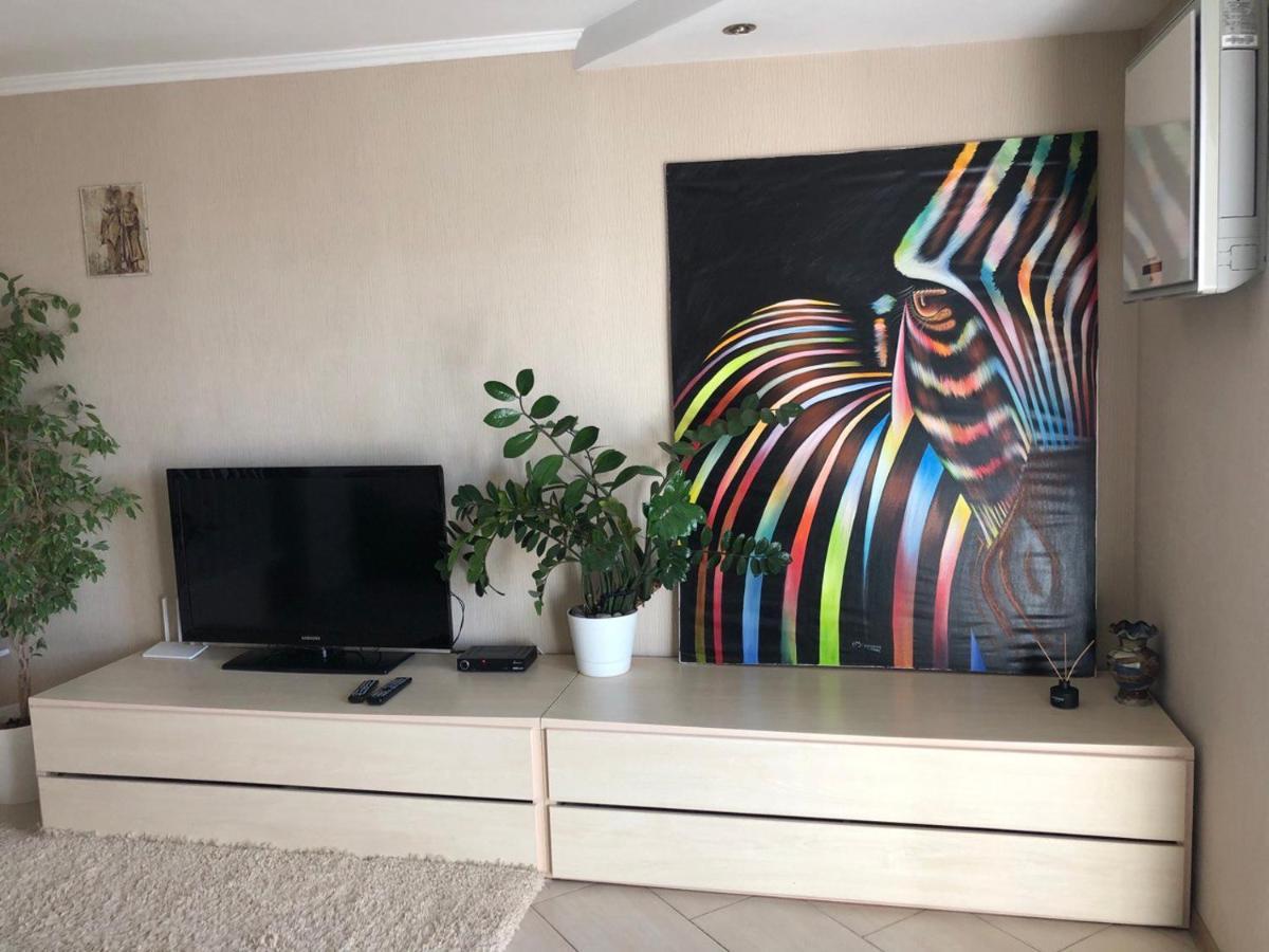 Cozy And Comfortable Apartment Τσερκάσι Εξωτερικό φωτογραφία