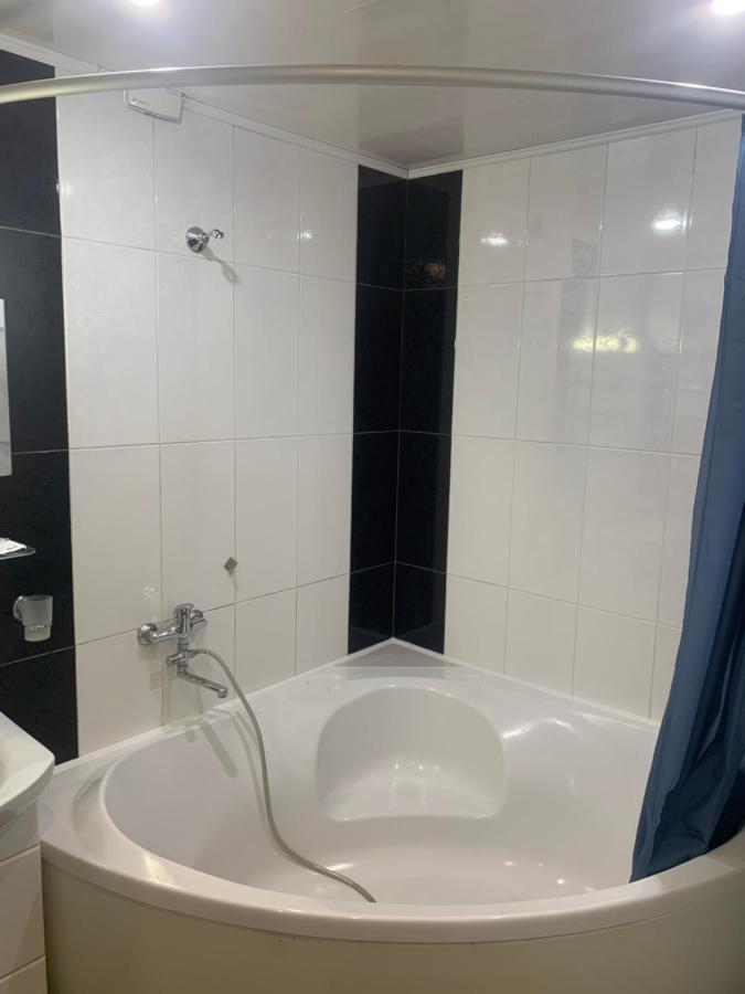 Cozy And Comfortable Apartment Τσερκάσι Εξωτερικό φωτογραφία
